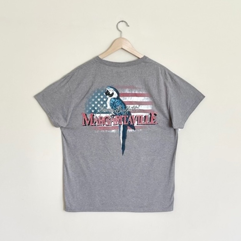 Jimmy Buffet’s Margaritaville American Flag Parrot Gray T Shirt Adult Large